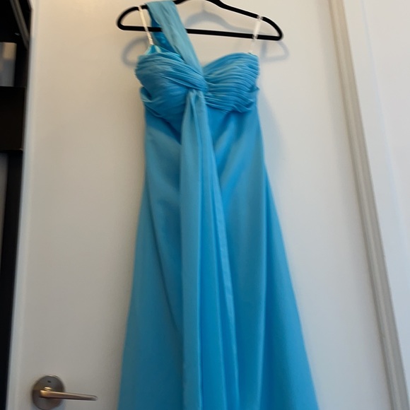 Tiffany Blue Ball Gown 💙 - Picture 8 of 9